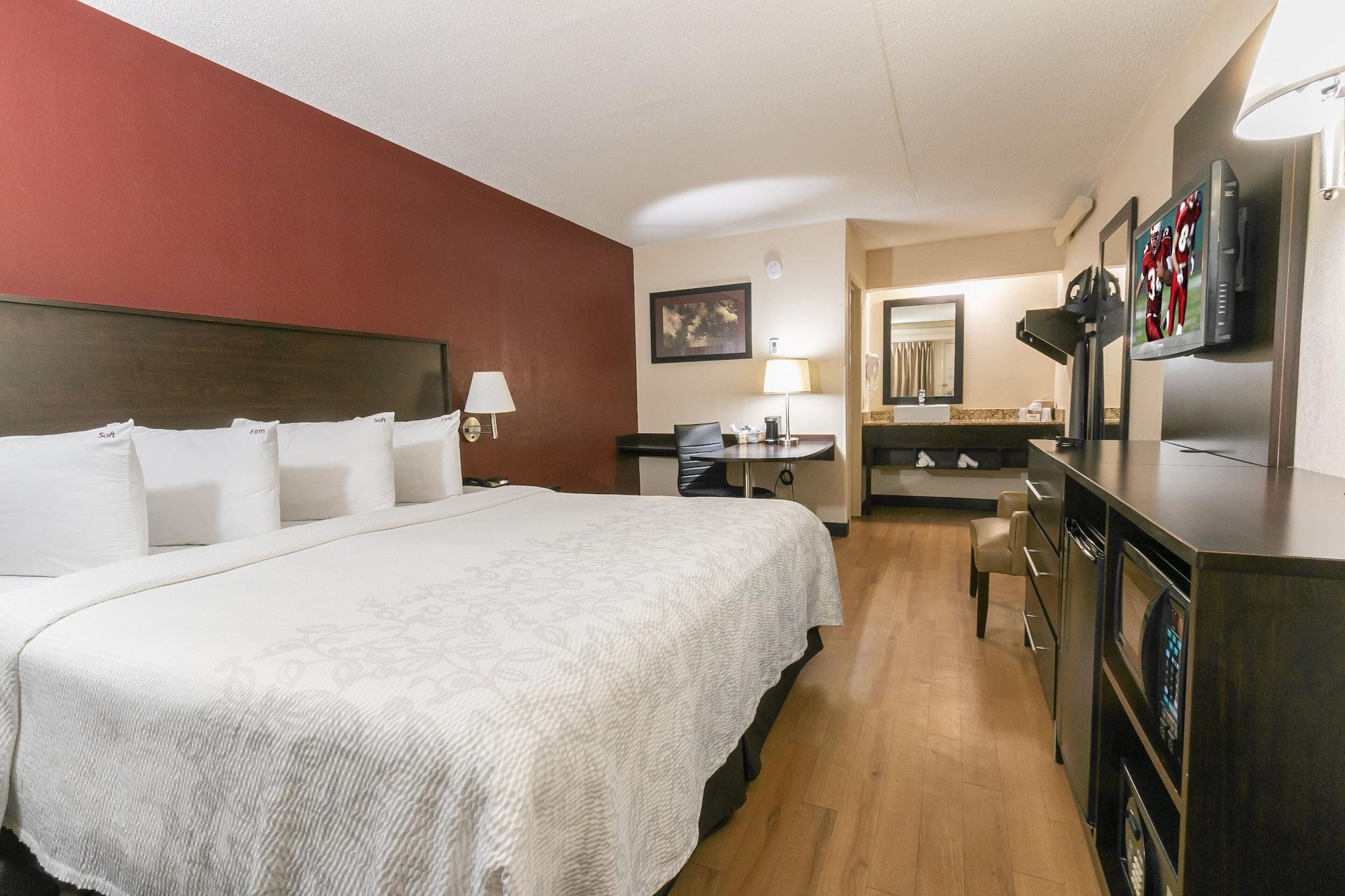 Red Roof Inn Plus+ Pittsburgh South - Airport Esterno foto