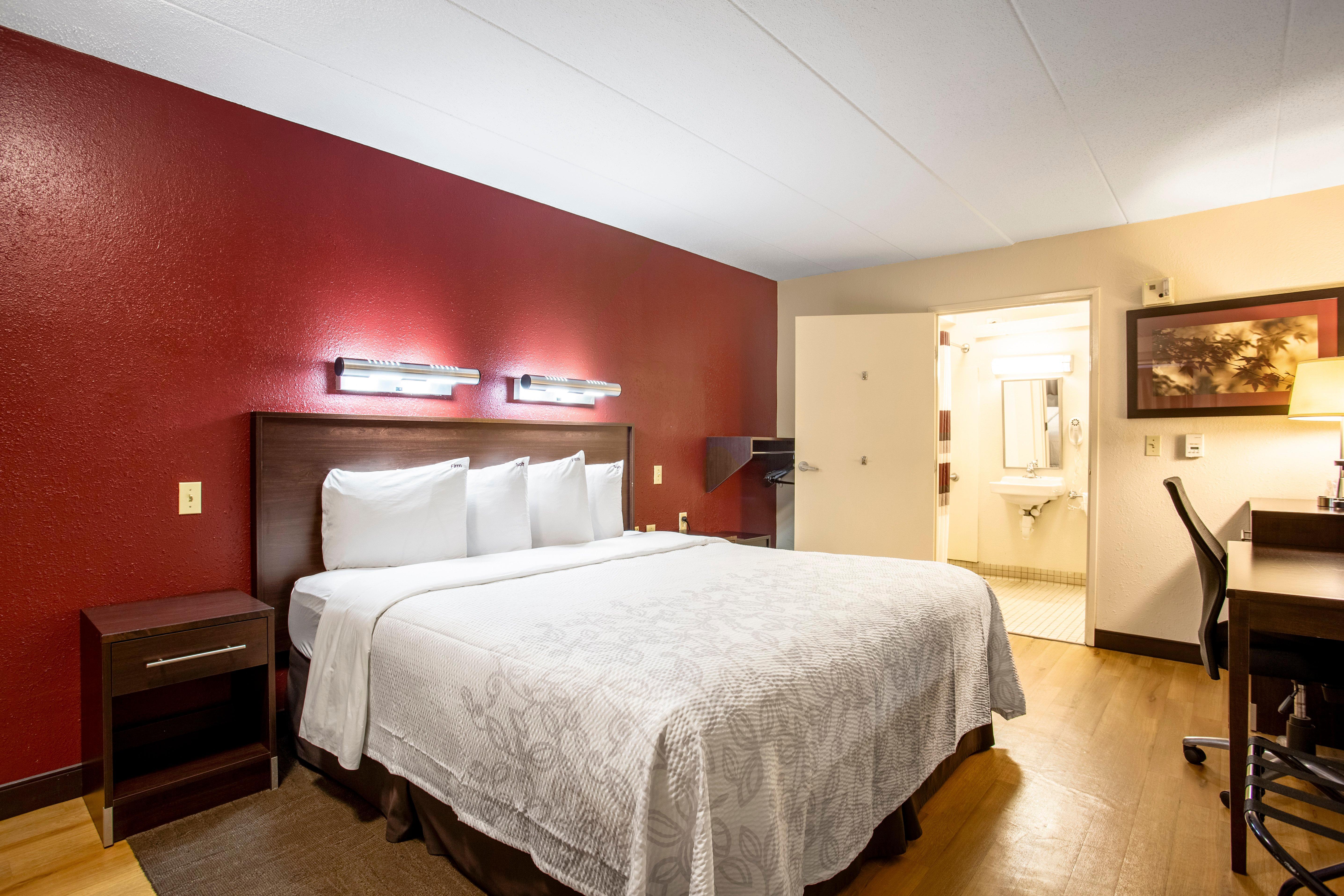 Red Roof Inn Plus+ Pittsburgh South - Airport Esterno foto