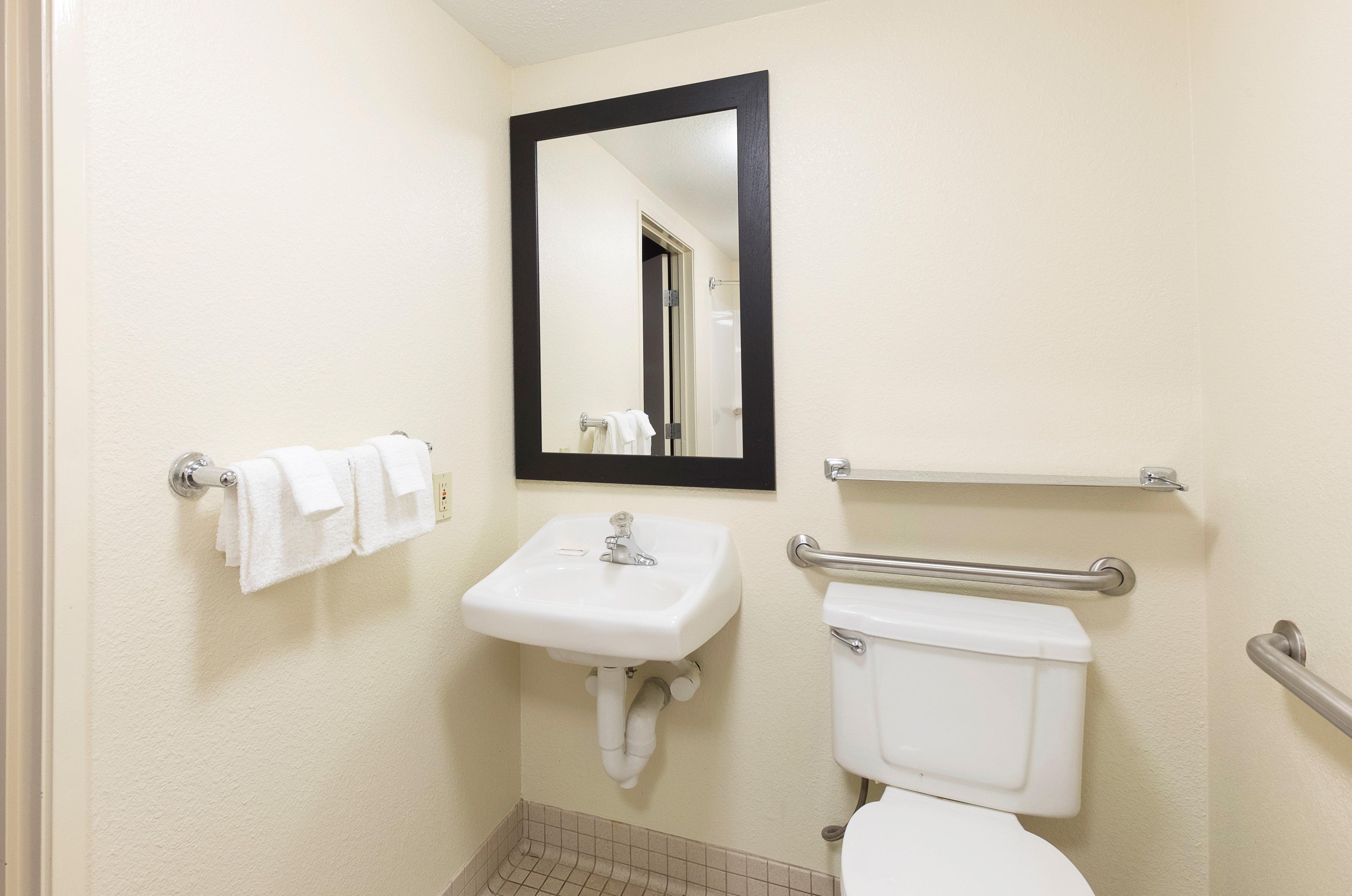 Red Roof Inn Plus+ Pittsburgh South - Airport Esterno foto