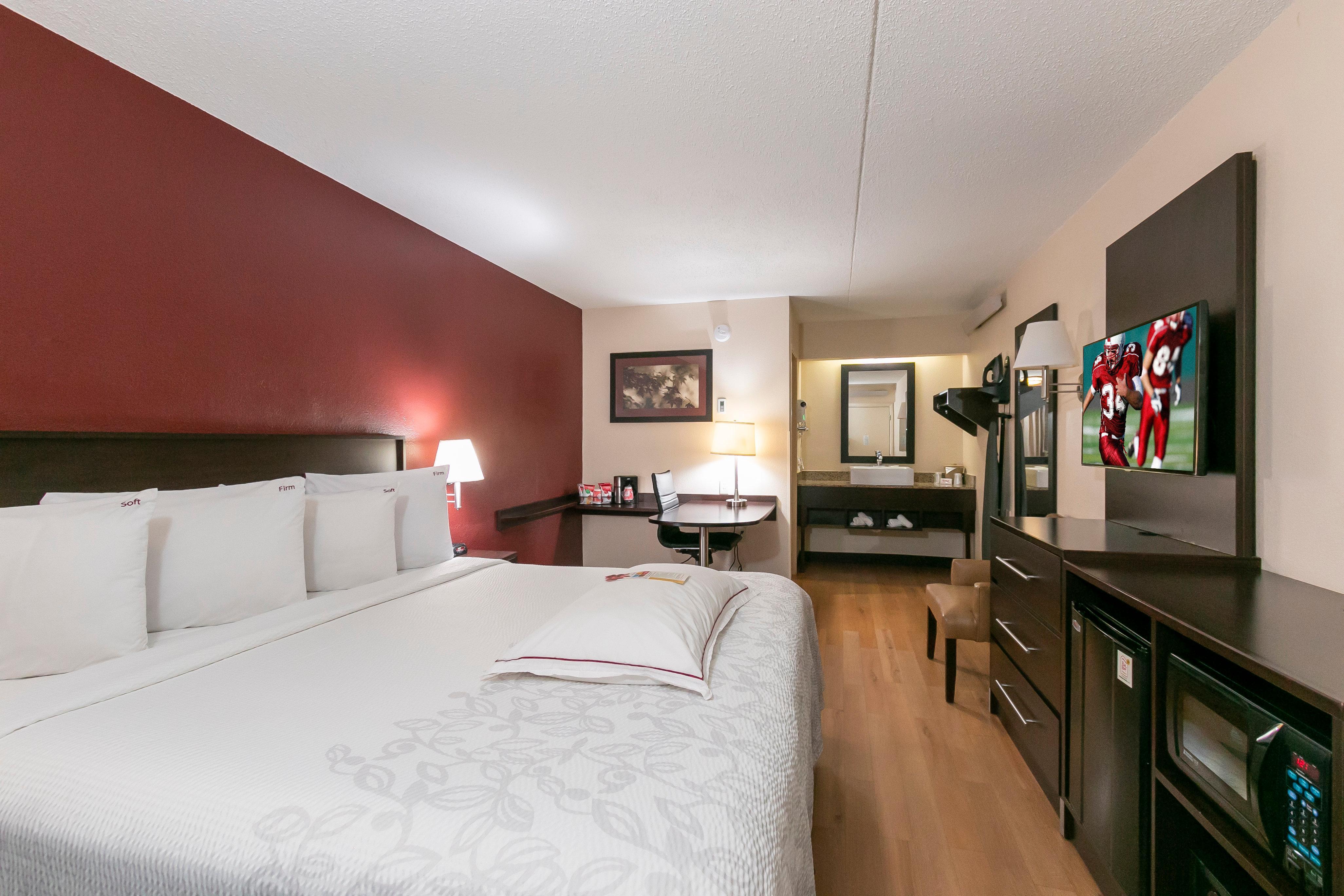 Red Roof Inn Plus+ Pittsburgh South - Airport Esterno foto
