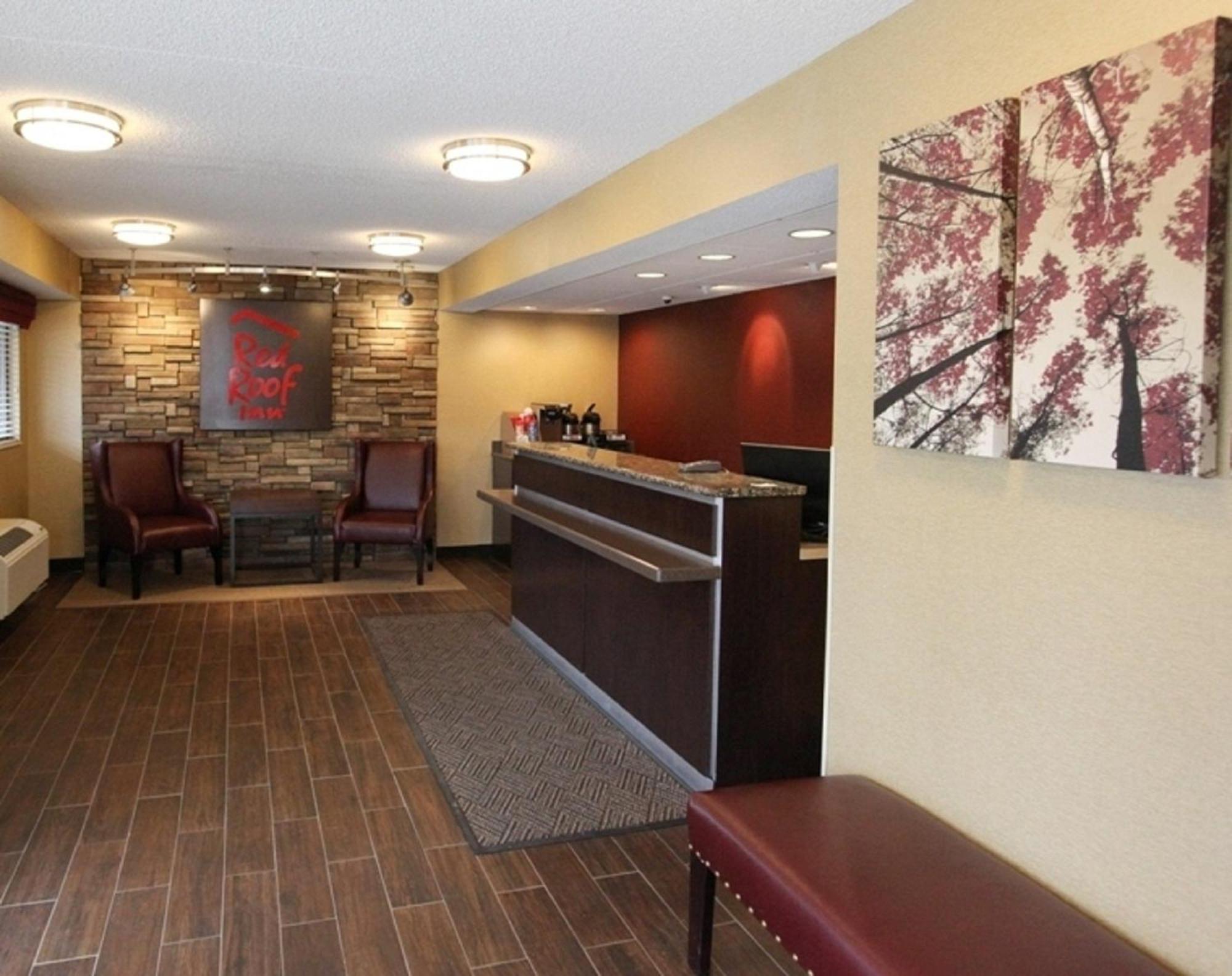 Red Roof Inn Plus+ Pittsburgh South - Airport Esterno foto