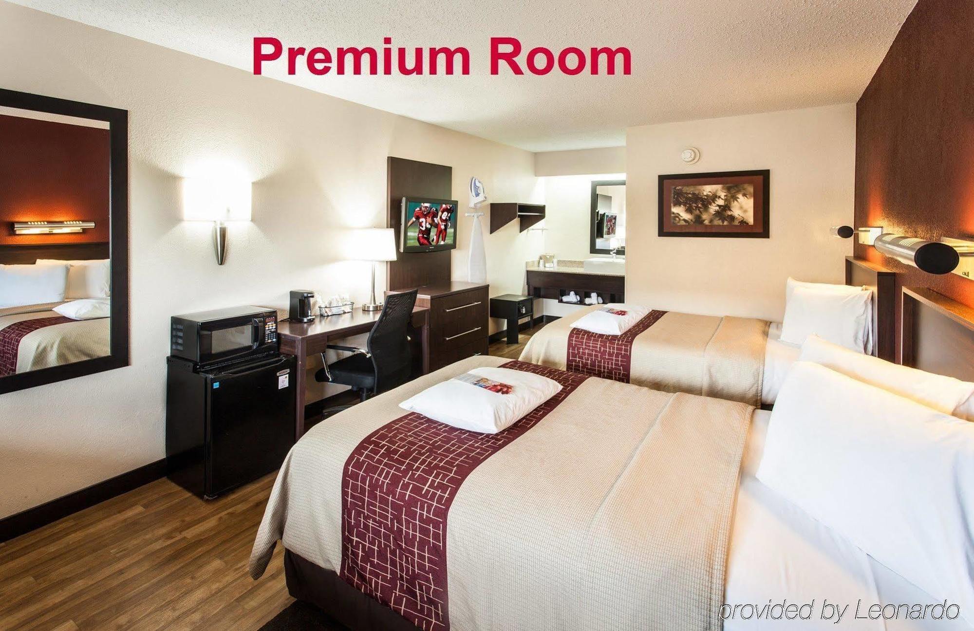 Red Roof Inn Plus+ Pittsburgh South - Airport Esterno foto